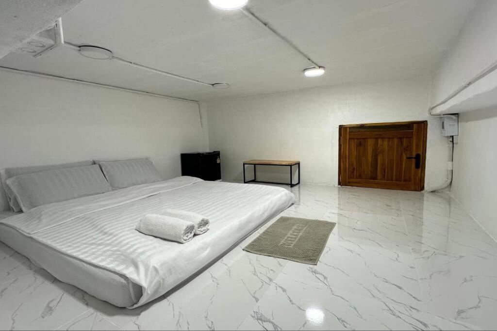 Ferienwohnung Megun Capsule 150 Cm Bangkok Exterior foto
