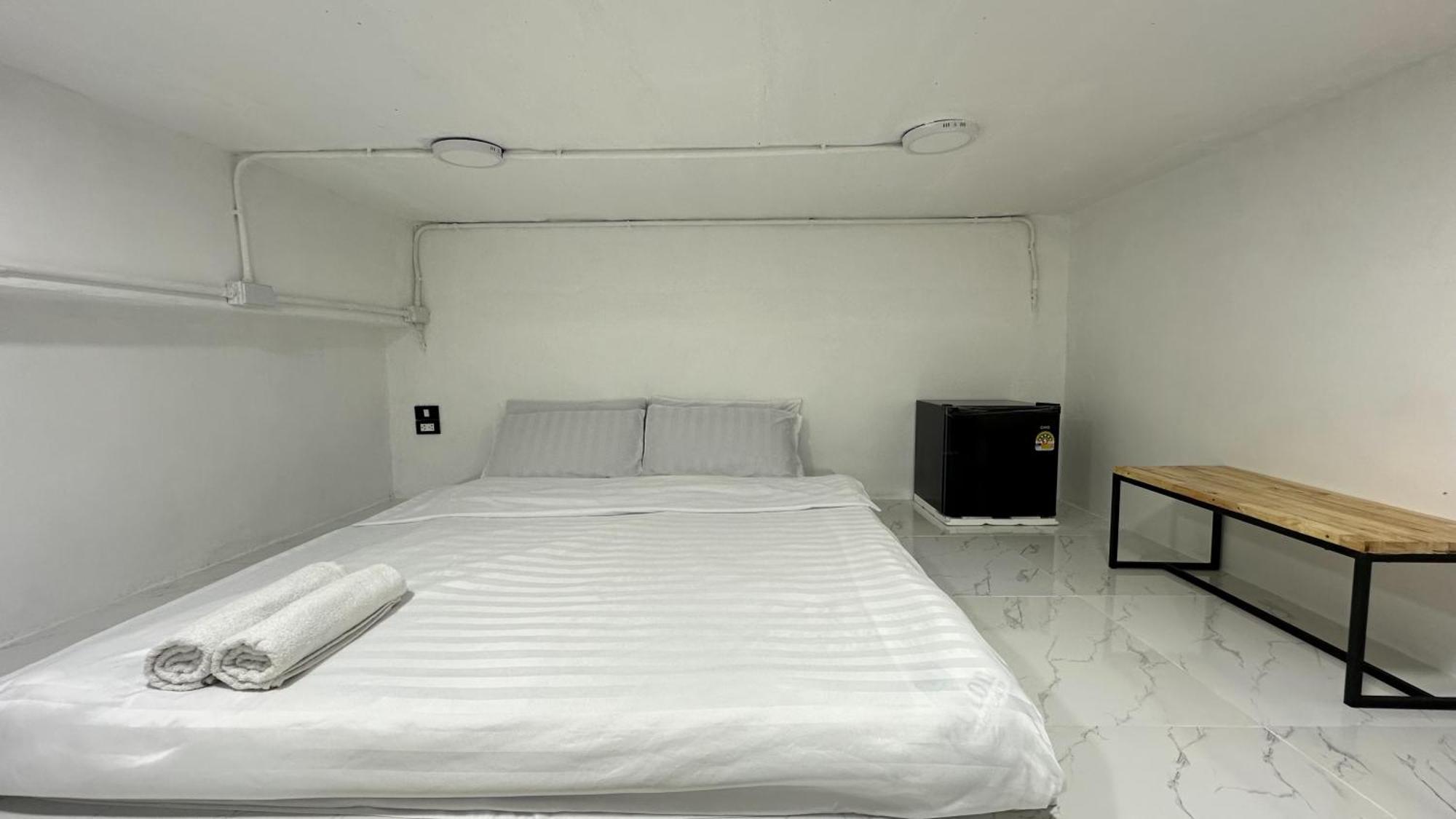 Ferienwohnung Megun Capsule 150 Cm Bangkok Exterior foto