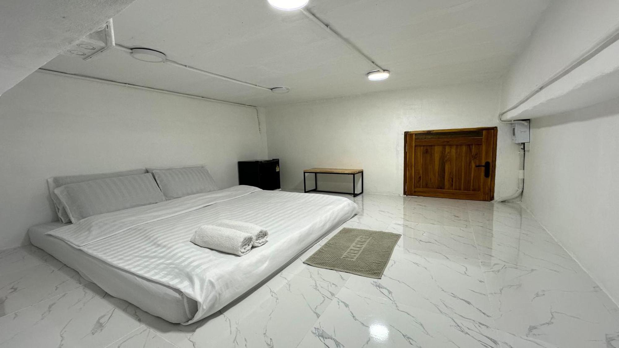 Ferienwohnung Megun Capsule 150 Cm Bangkok Exterior foto